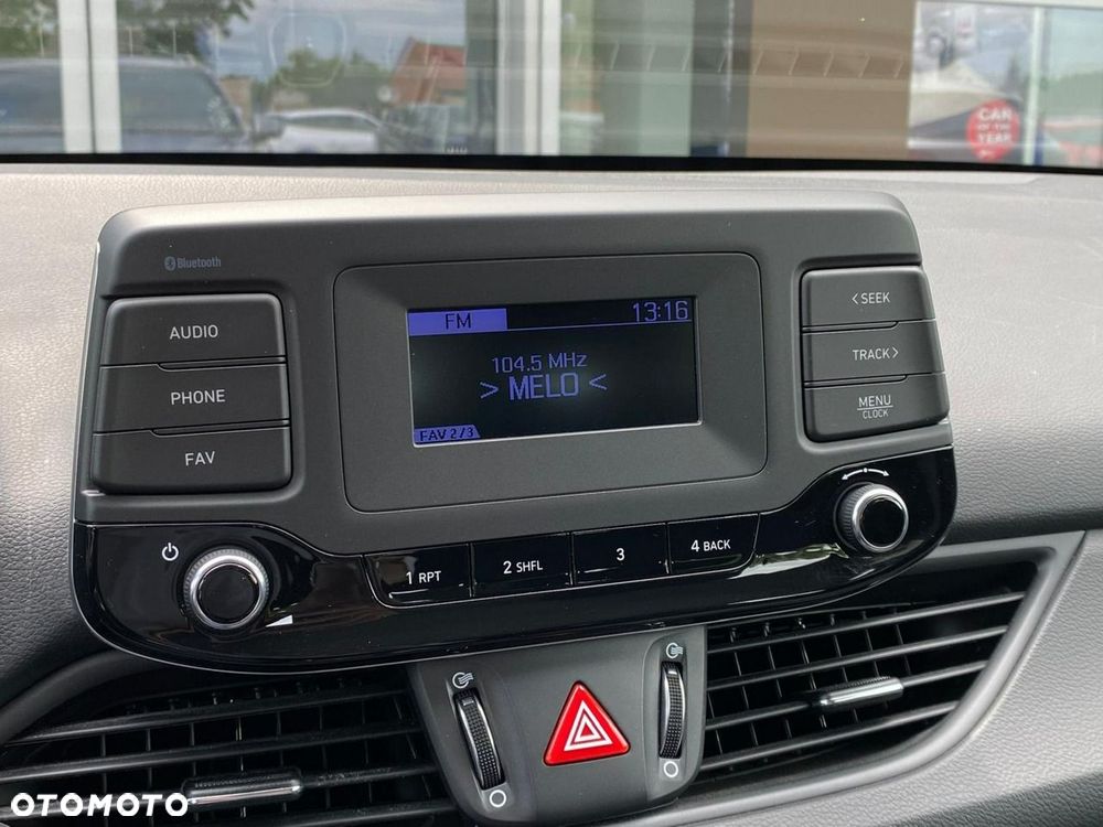 Hyundai i30 1.5 DPI Modern - 24