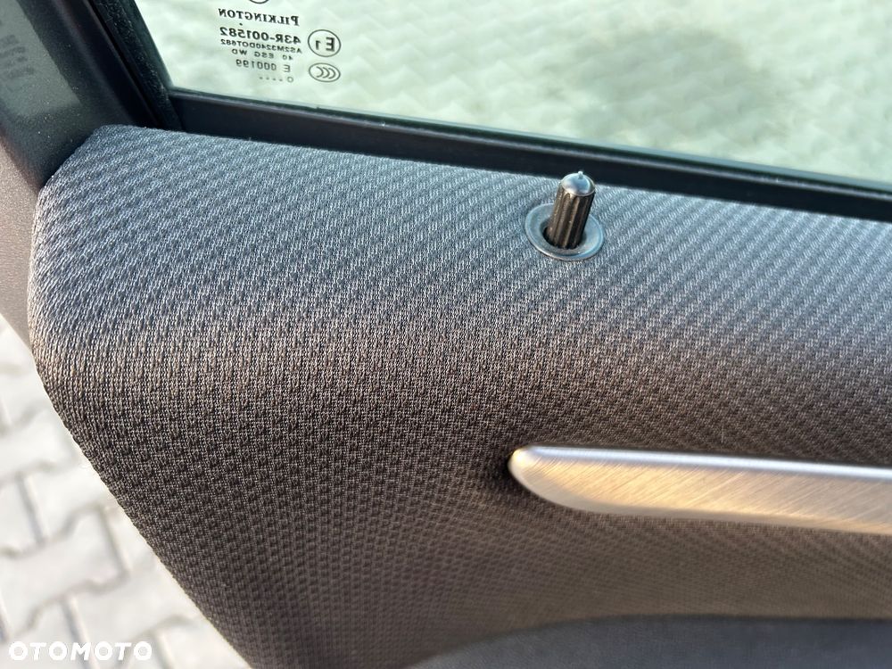 Mercedes-Benz Klasa A 160 BlueEFFICIENCY - 11