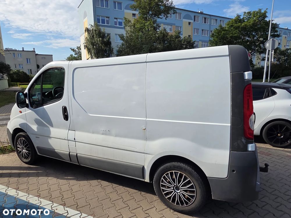 Opel Vivaro L1H1 2.7t - 10