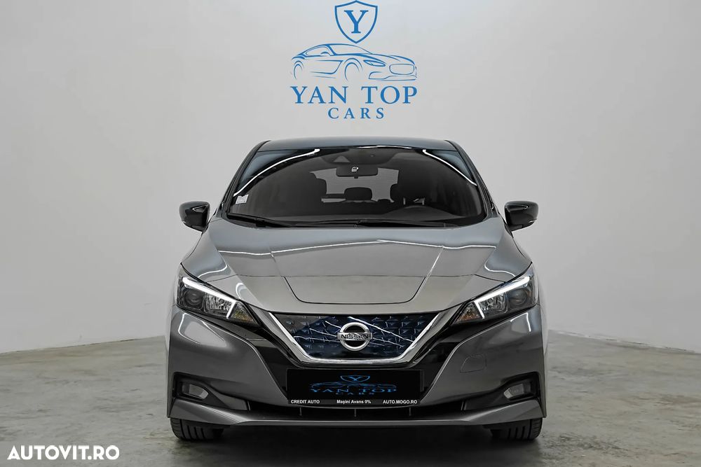 Nissan LEAF - 1