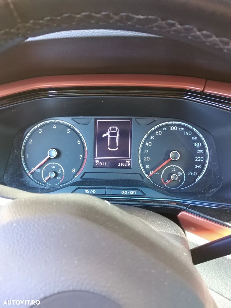 Volkswagen T-Cross - 2