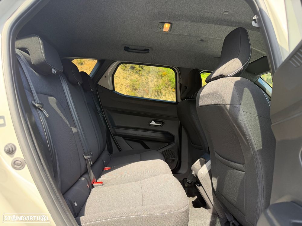 Dacia Duster 1.6 Hybrid Journey - 47