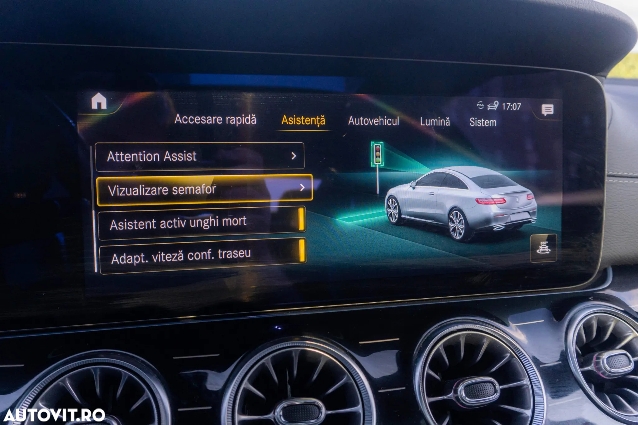 Mercedes-Benz E 220 d 4MATIC Coupe Aut. - 11