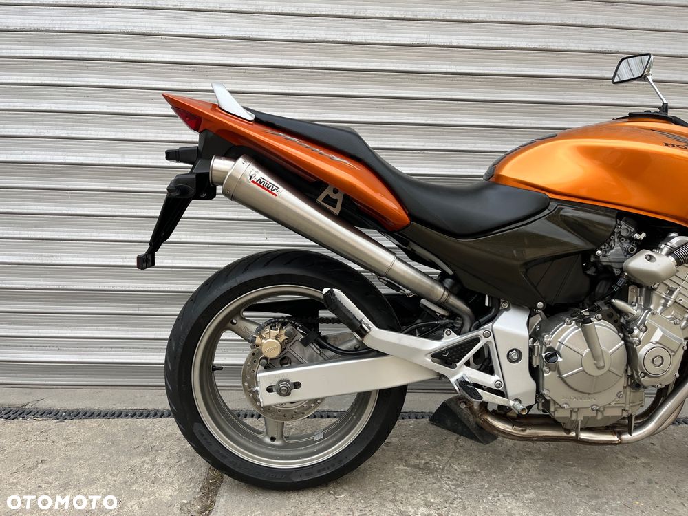 Honda CB - 16
