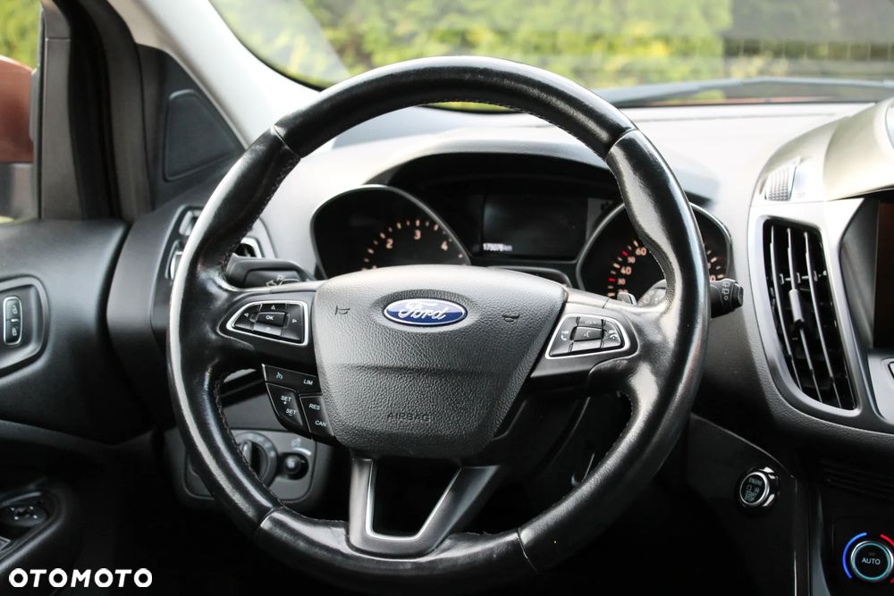 Ford Kuga - 28