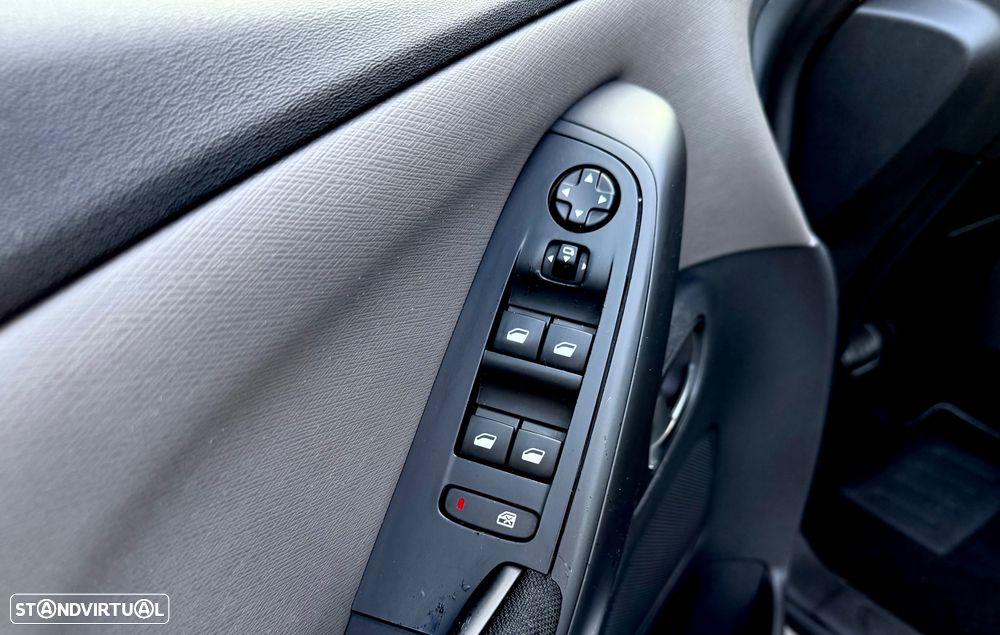 Citroën C4 Picasso 1.6 BlueHDi Intensive EAT6 J17 - 38
