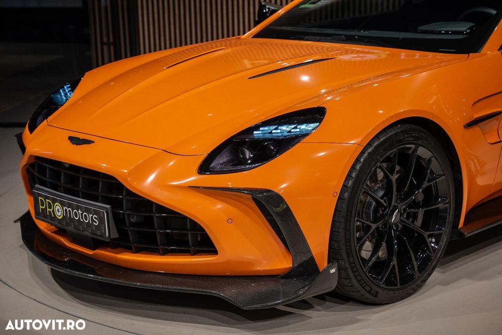 Aston Martin V8 Vantage - 3