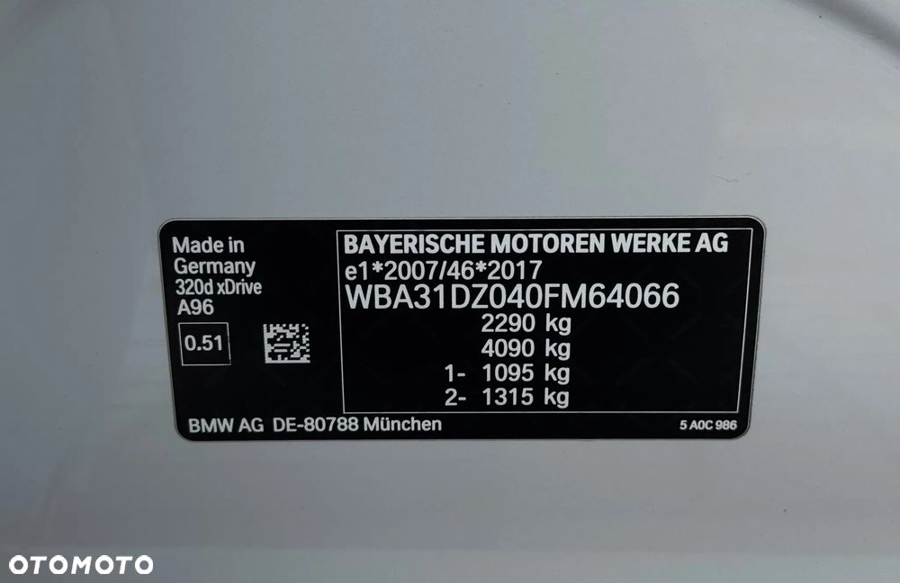 BMW Seria 3 320d xDrive Luxury Line - 34