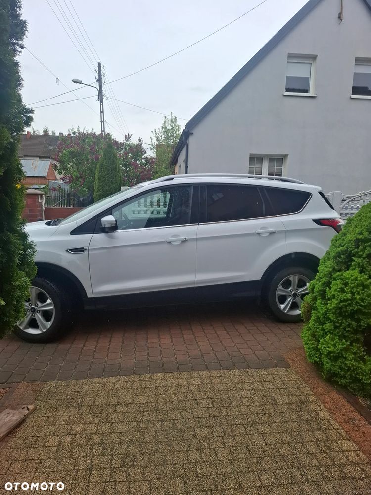 Ford Kuga 2.0 TDCi 2x4 Cool & Connect - 9