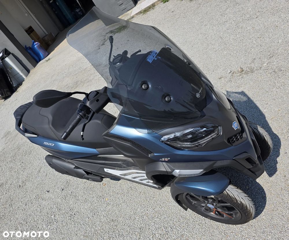 Piaggio MP-3 - 3