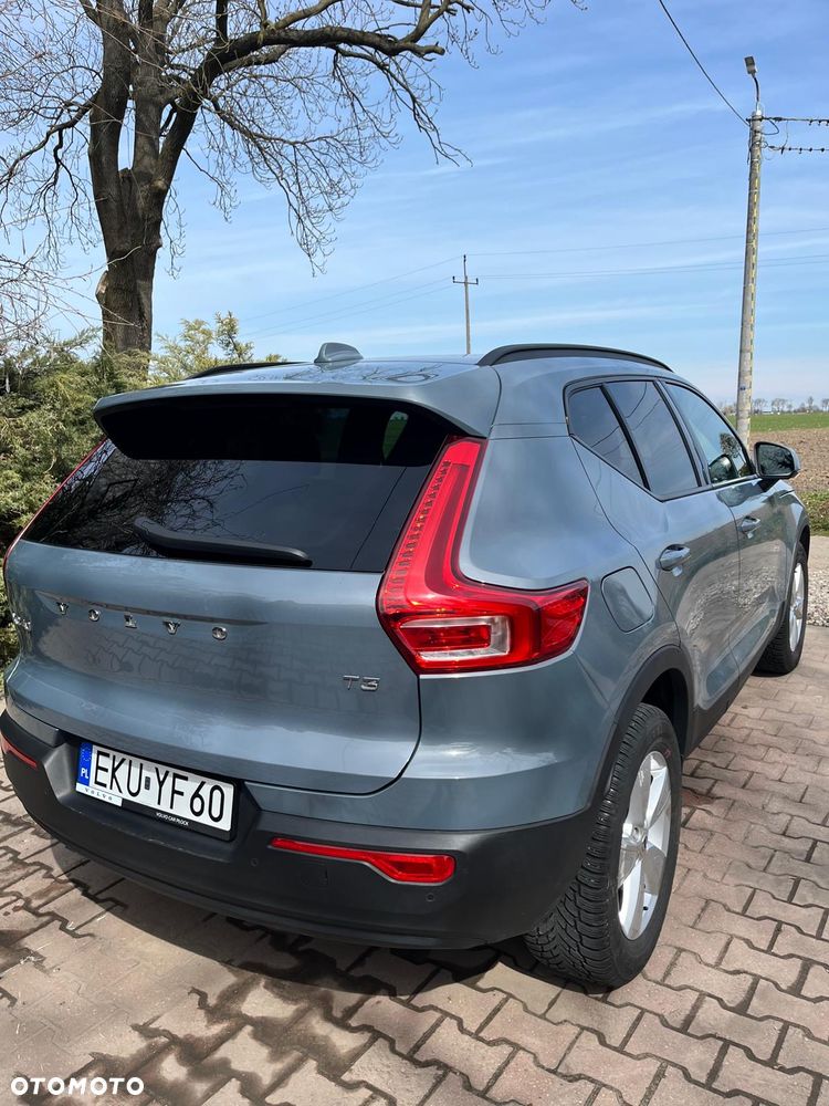 Volvo XC 40 T3 Momentum Core - 4
