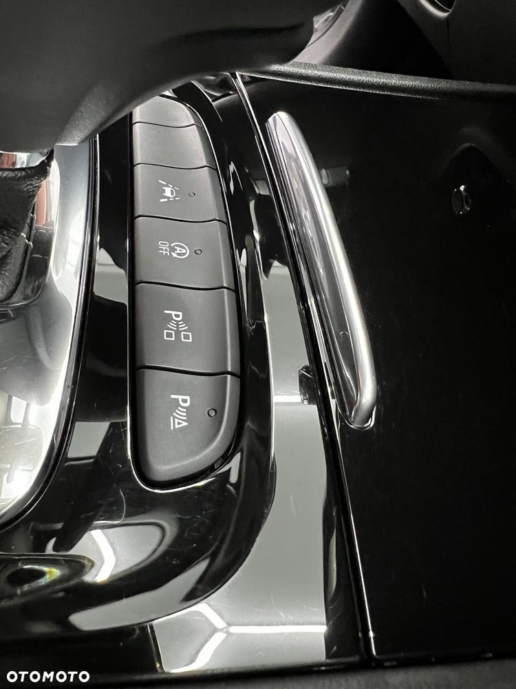 Opel Insignia - 32