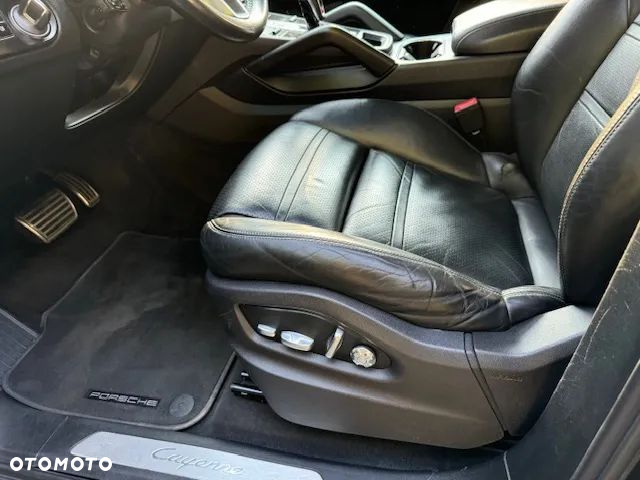 Porsche Cayenne S - 7