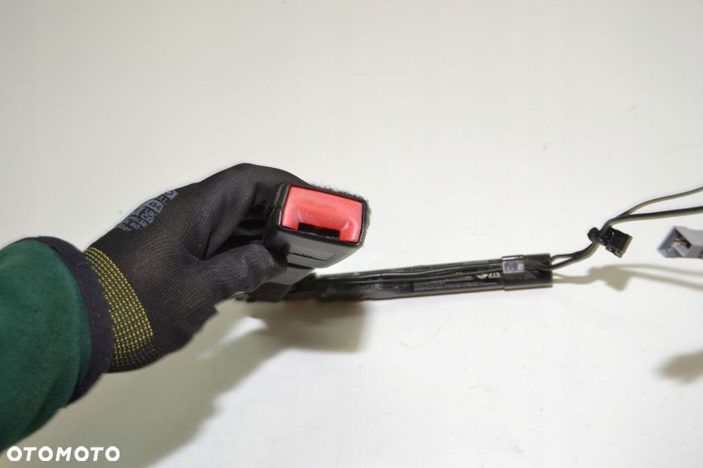 BMW E81 E87 E90 E92 E84 NAPINACZ PASA BEZPIECZEŃSTWA PRAWY PRZÓD 7213564 - 3