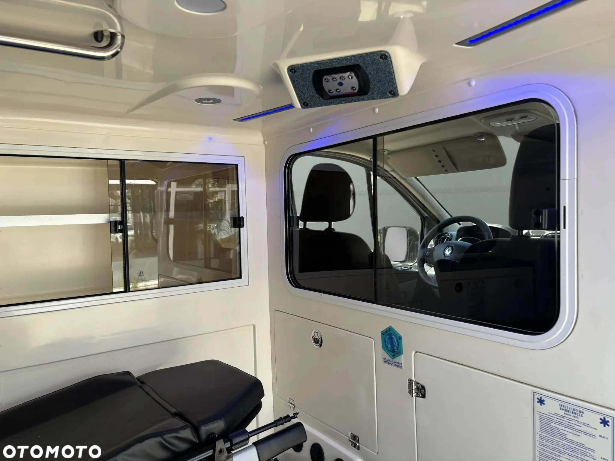 Renault Trafic - 22