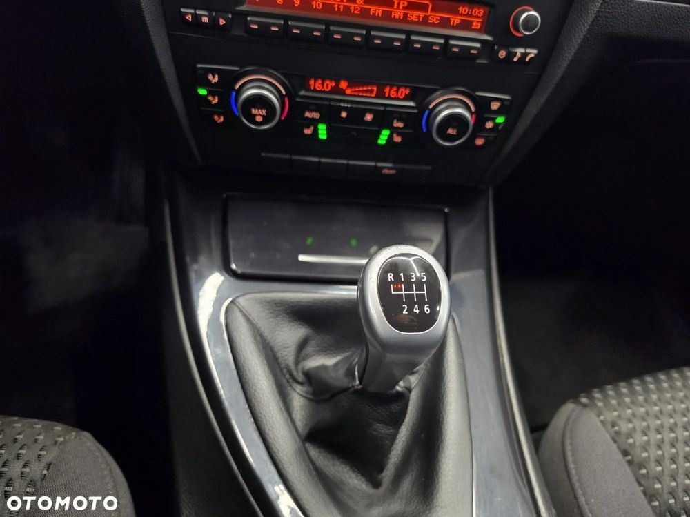 BMW Seria 3 318i Edition Lifestyle - 35