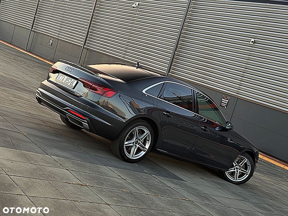 Audi A4 Limousine - 32