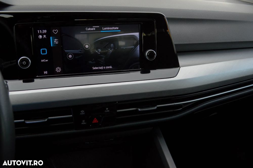 Volkswagen Golf - 10