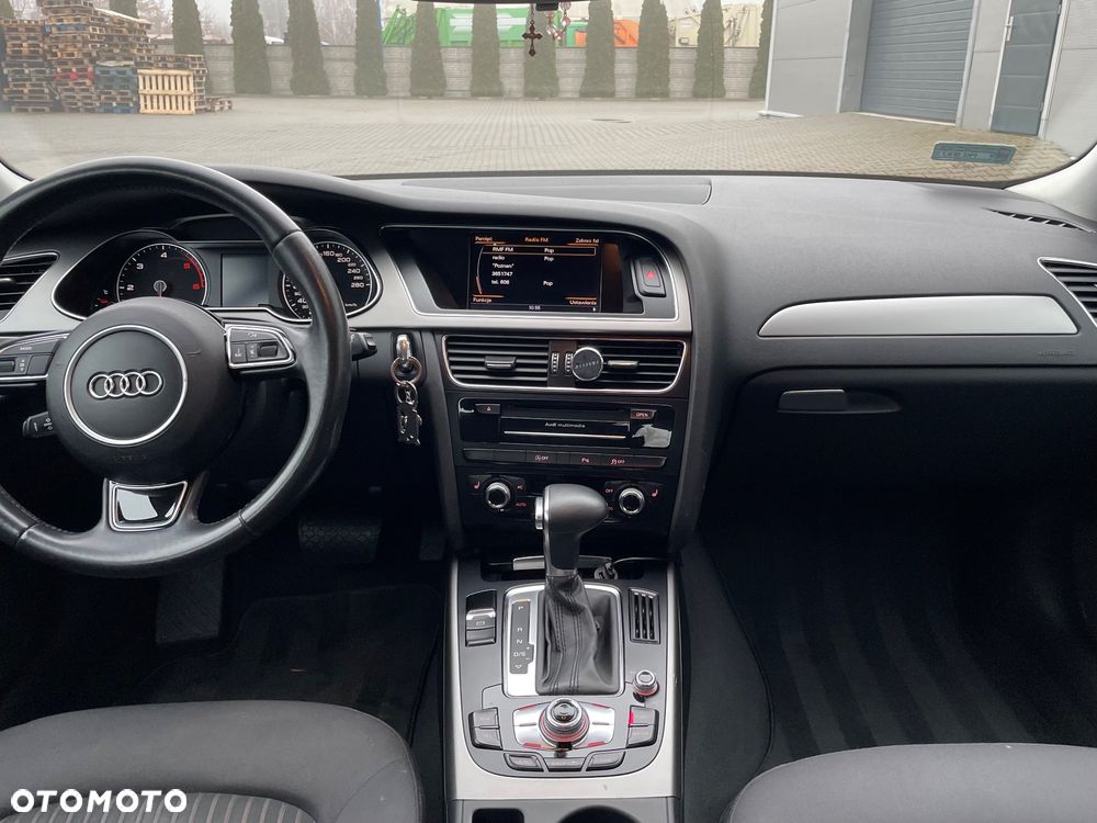 Audi A4 Avant 2.0 TDI DPF multitronic S line Sportpaket - 5