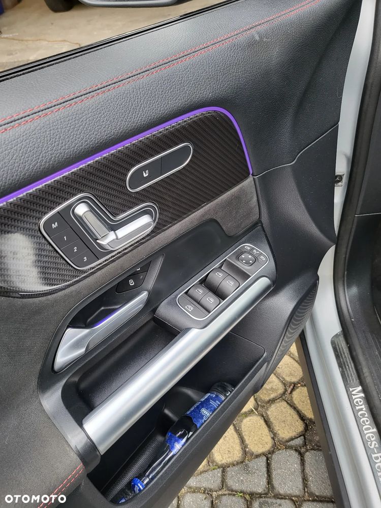 Mercedes-Benz GLA 220 d 4Matic 8G-DCT AMG Line - 3