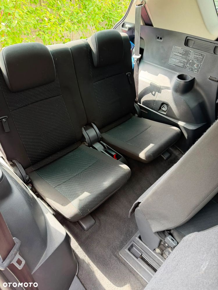 Toyota Verso 1.8 Prestige EU5 7os - 11