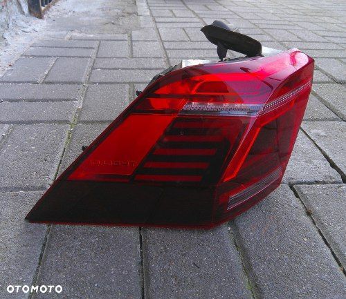 VW TIGUAN II LIFT LAMPA LEWA TYŁ LED IQ.LIGHT 5NA945207J - 2