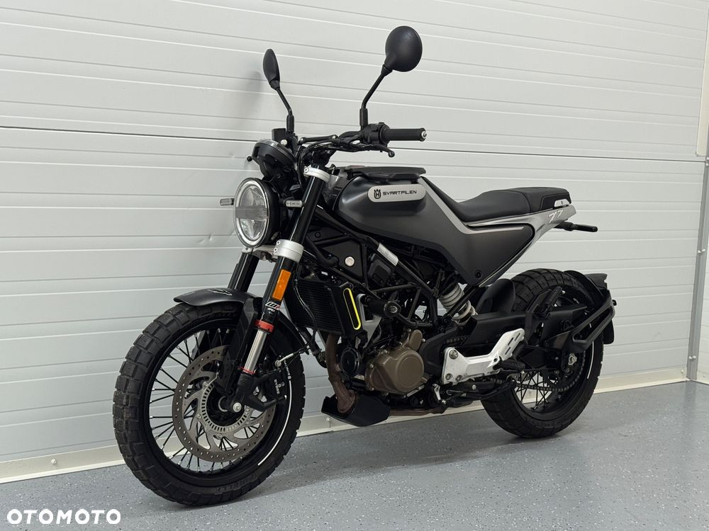 Husqvarna Svartpilen - 11