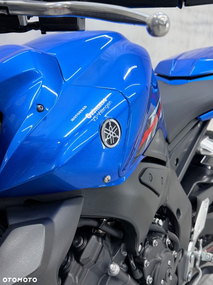 Yamaha FZ - 10