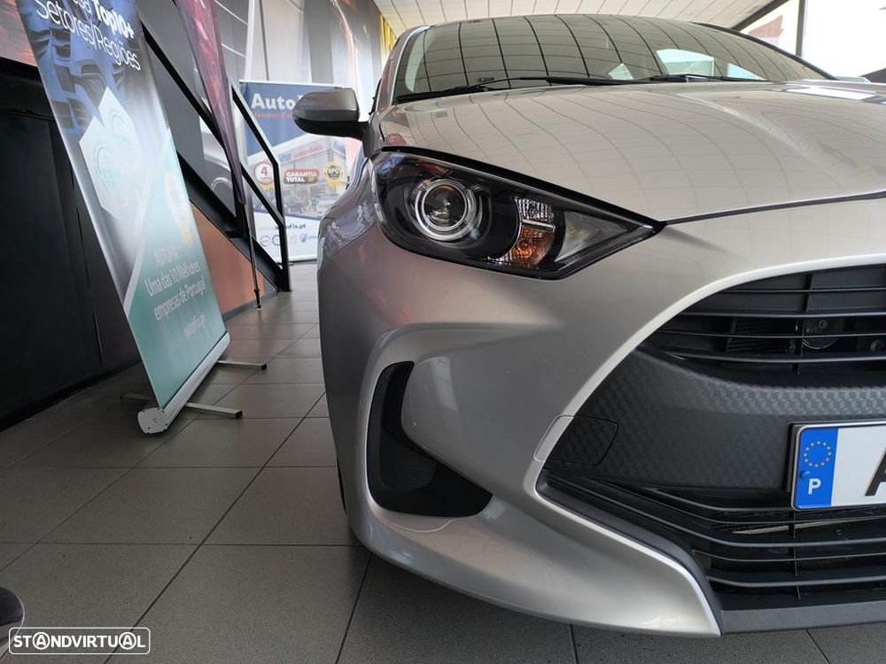 Toyota Yaris 1.5 HDF Comfort Plus - 32