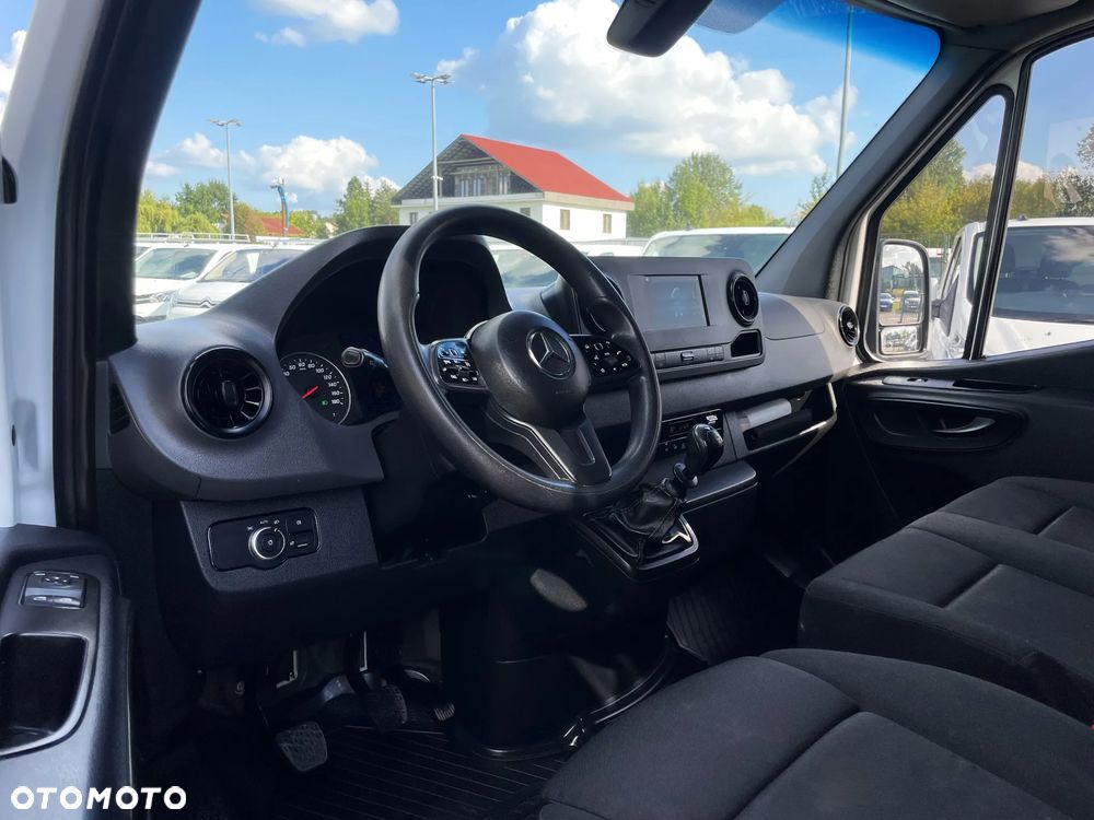 Mercedes-Benz Sprinter - 6