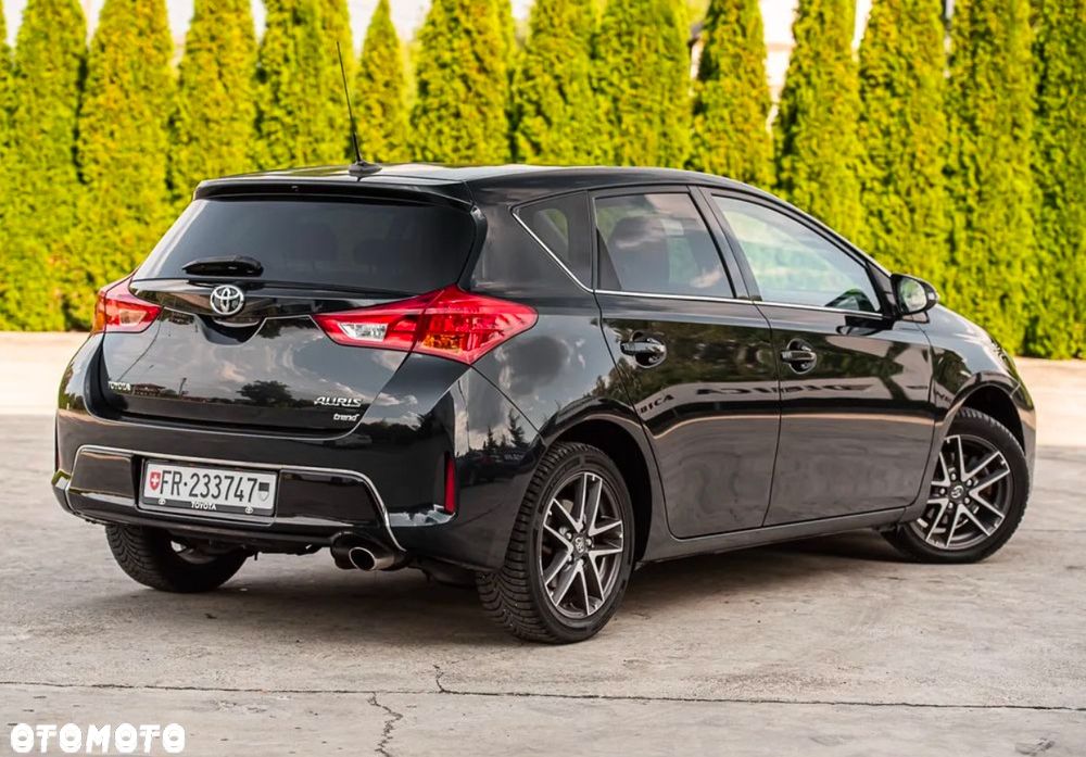 Toyota Auris 1.6 Prestige - 16
