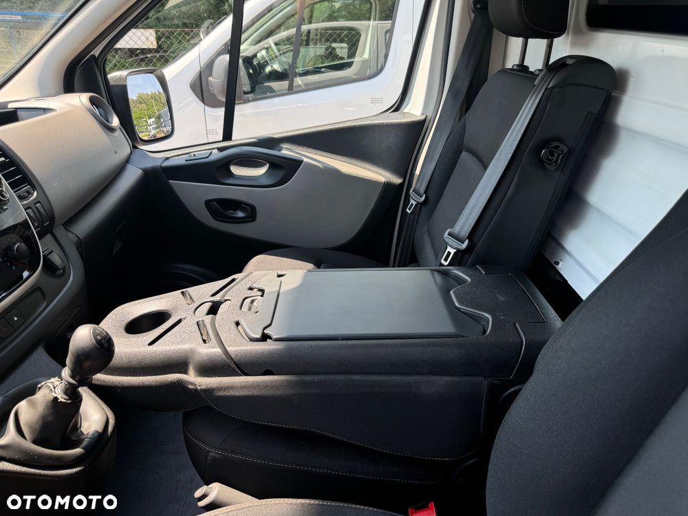 Renault Trafic - 30