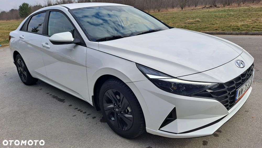Hyundai Elantra ver-1-6-comfort - 13