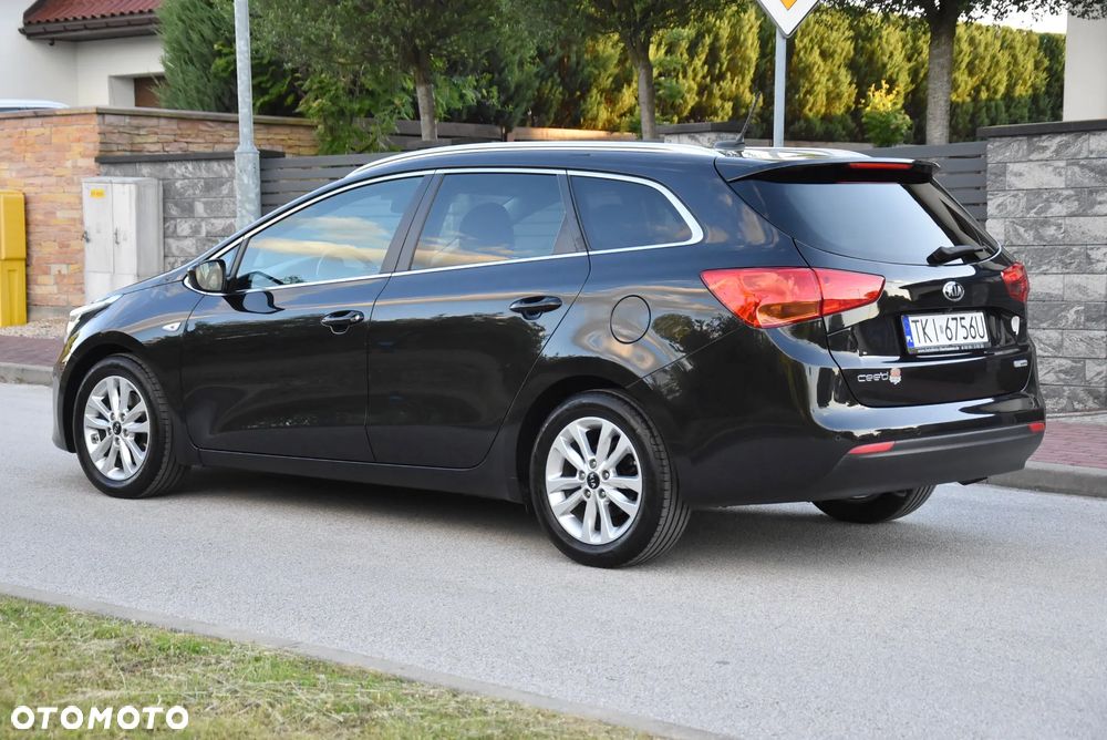 Kia Ceed 1.6 GDI ISG Dream-Team Edition - 7