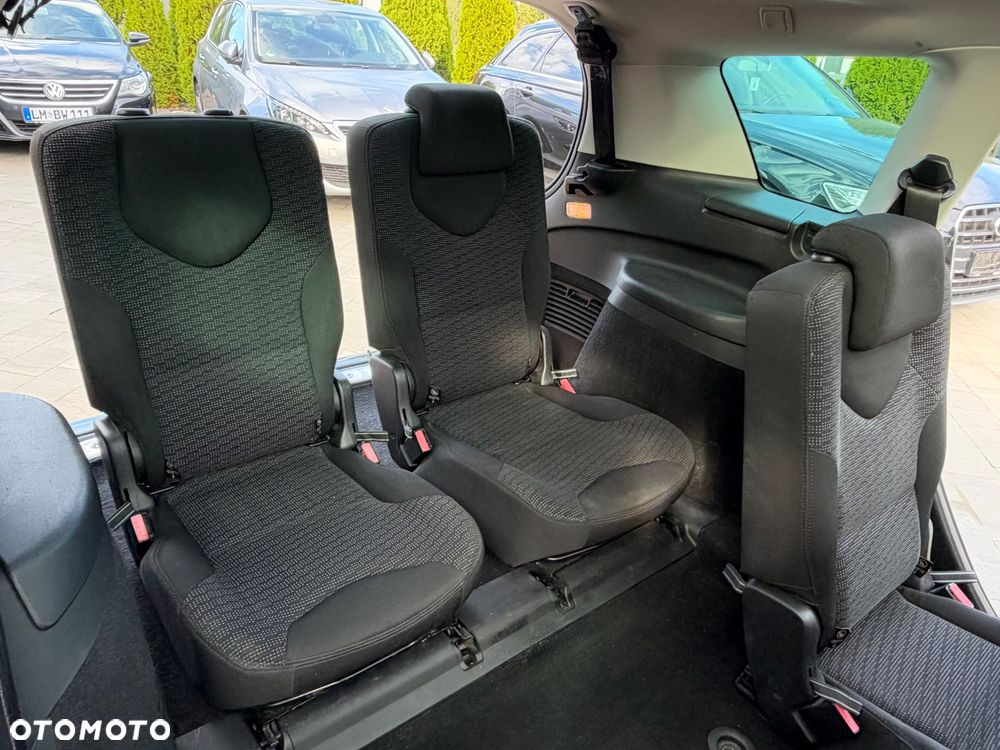 Peugeot 308 120 VTi Family - 28