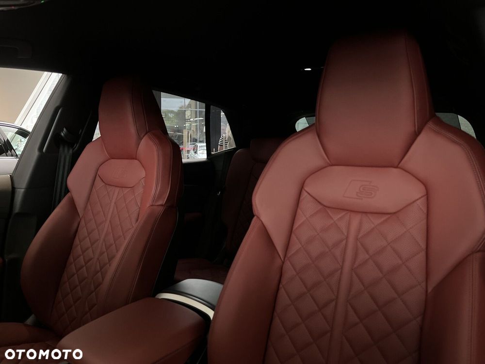 Audi SQ8 - 34
