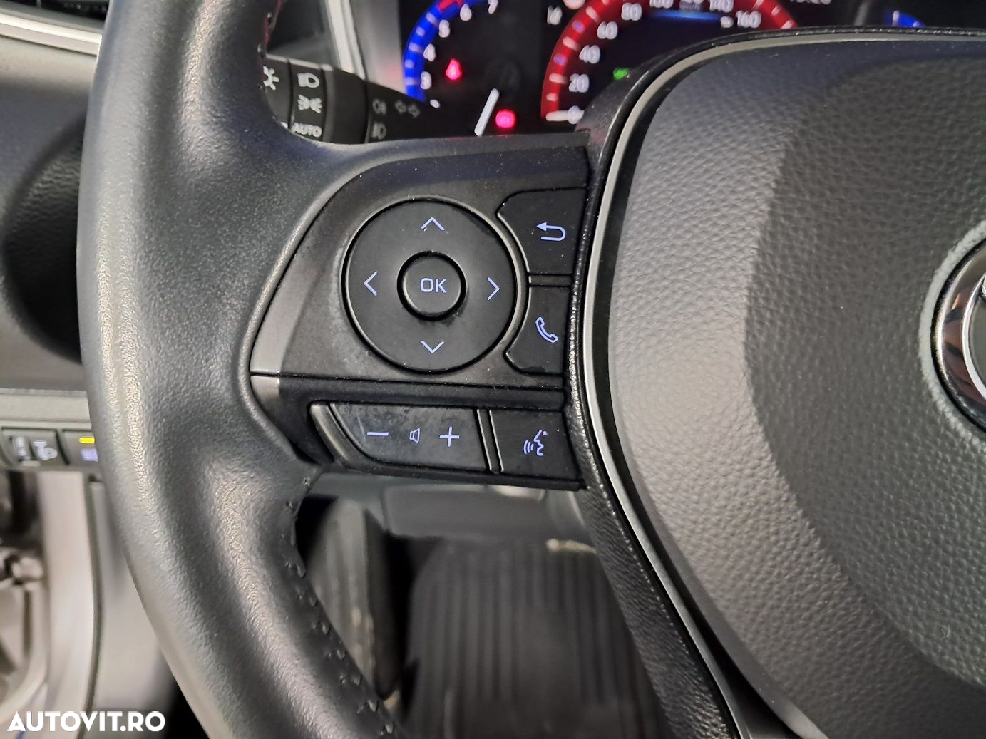 Toyota Corolla - 4