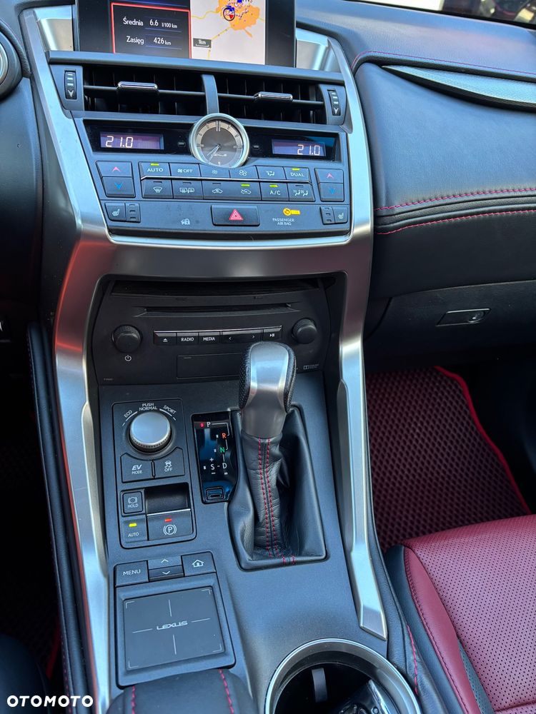 Lexus NX 300h F Sport AWD - 10