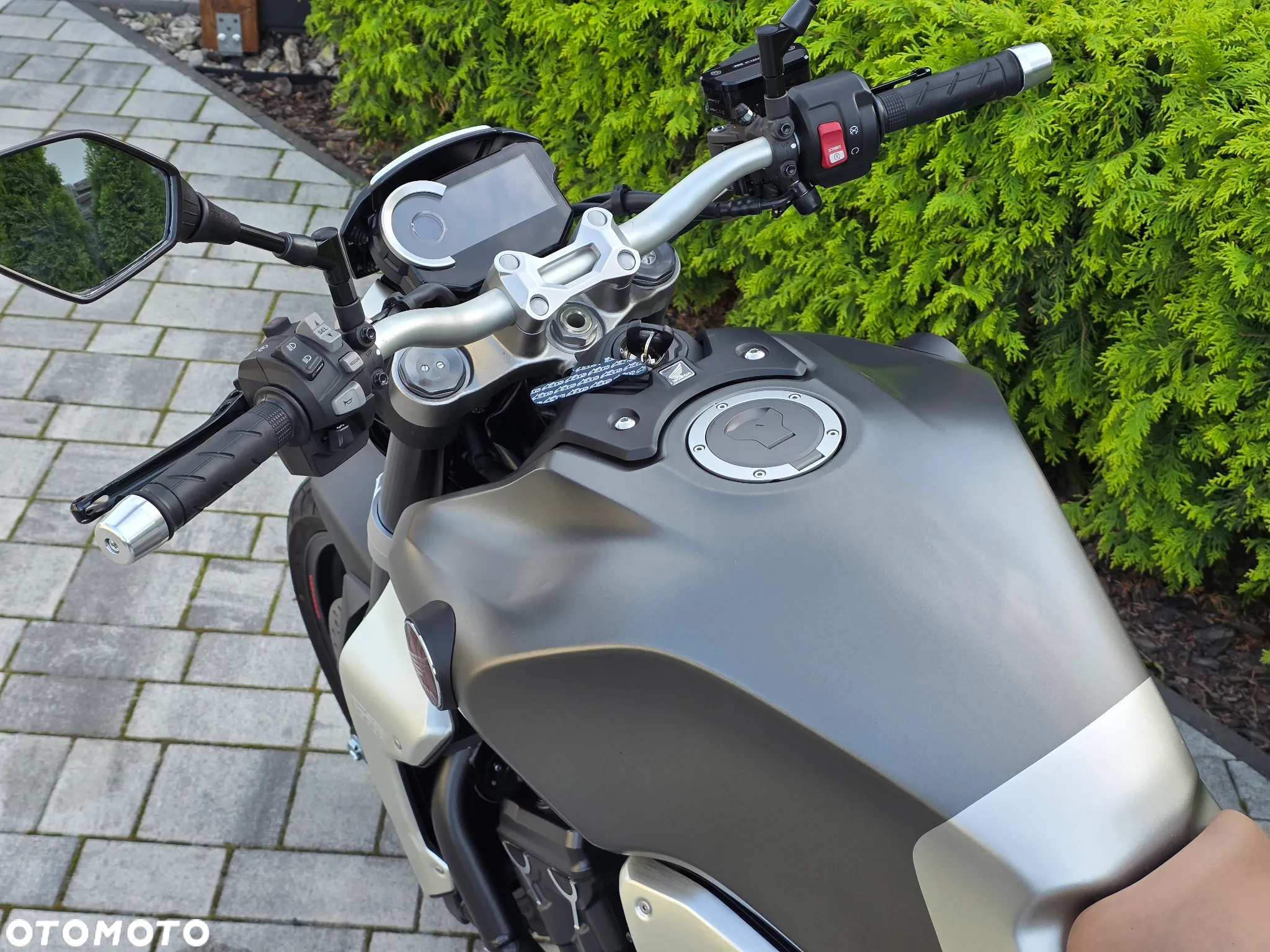 Honda CB - 38
