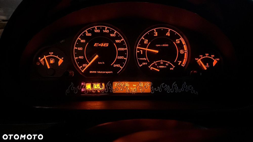 BMW Seria 3 325i - 15