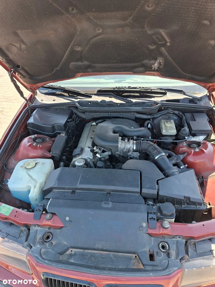 BMW Seria 3 316i - 8
