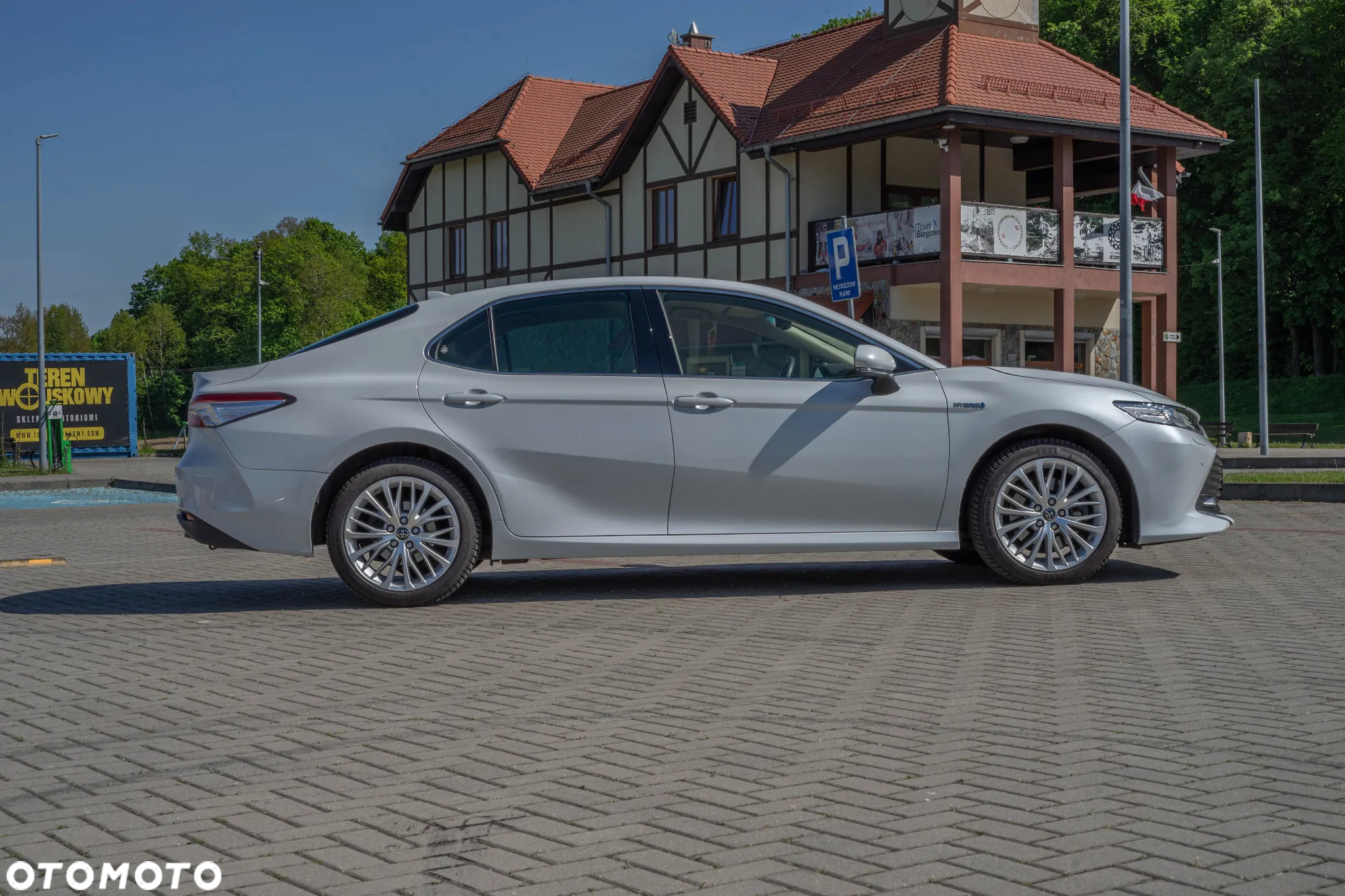 Toyota Camry 2.5 Hybrid Executive CVT - 11