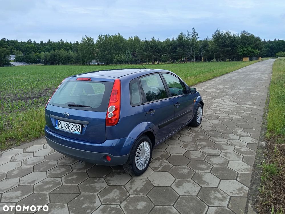 Ford Fiesta 1.3 Ambiente - 3