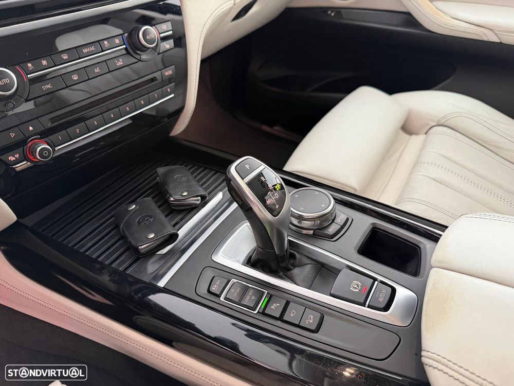 BMW X5 40 d xDrive Pack M - 14