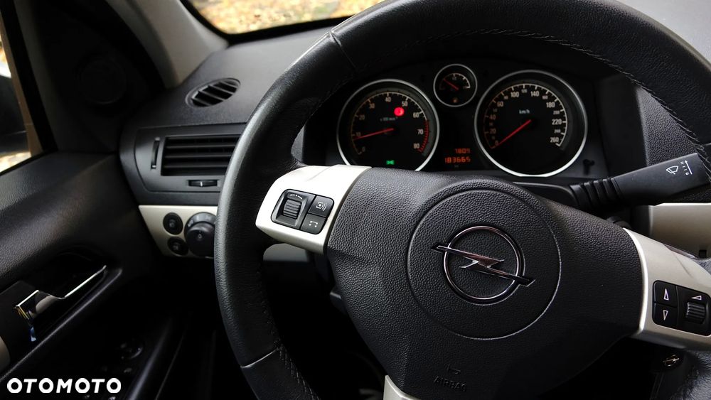 Opel Astra 1.6 Enjoy - 15