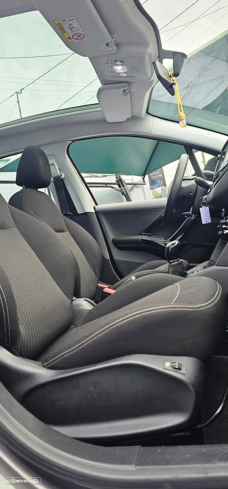 Peugeot 208 PureTech 82 Allure - 7