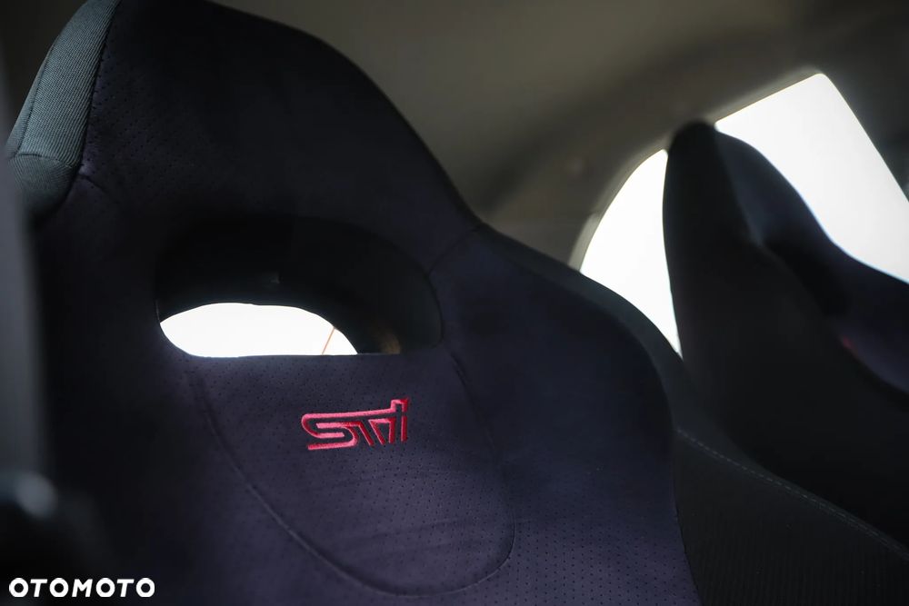Subaru Impreza 2.0 WRX STI - 25