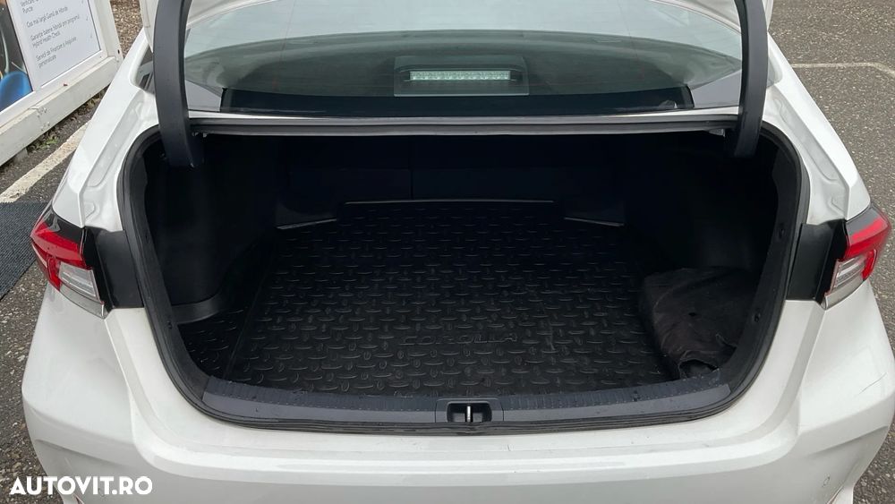 Toyota Corolla 1.8 HSD Business - 13