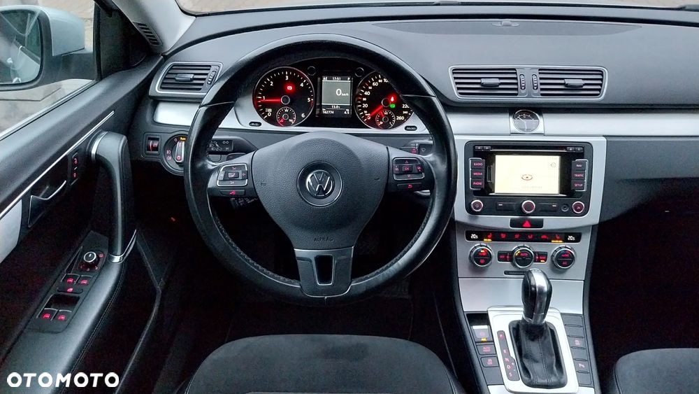 Volkswagen Passat 2.0 TDI Highline DSG - 7