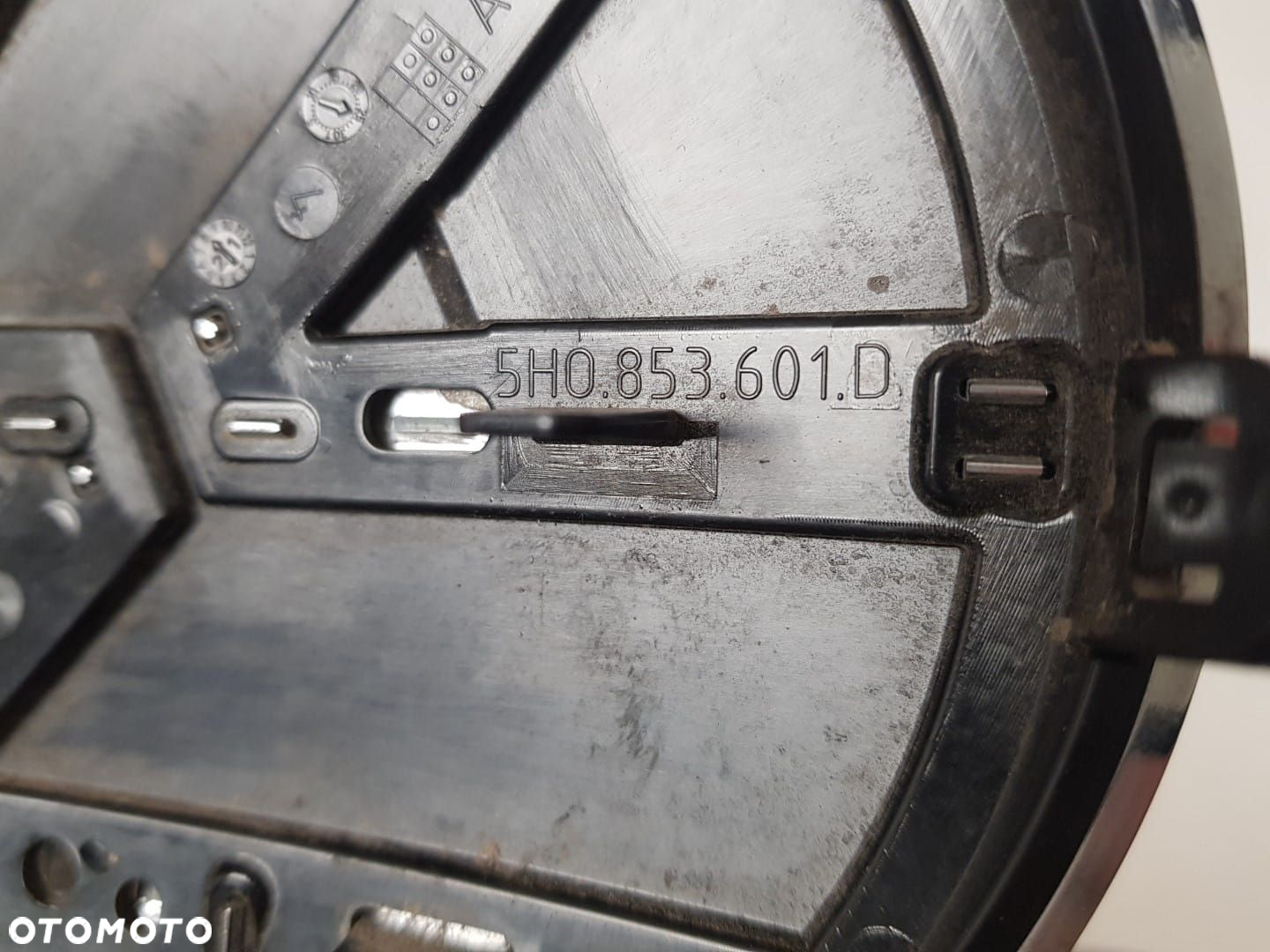 VW GOLF VIII 8 EMBLEMAT ZNACZEL LOGO ATRAPA PRZÓD 5HO85361D 19r-24r - 4